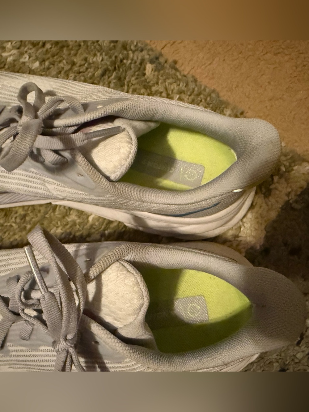 Hoka tennis shoes kids 7 - Picture 2 of 2